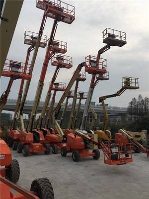 高空車與升降機租賃指南 規格、隨車吊及應用解析