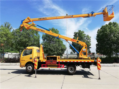 東風(fēng)18米高空作業(yè)車(chē)與隨車(chē)吊價(jià)格解析 廠家報(bào)價(jià)及選購(gòu)指南